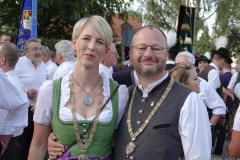Katrin Habenschaden (li.), Aubinger Herbstfest auf der Festwiese am Belandwiesenweg in München-Aubing 2019