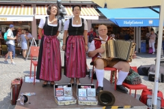 Zupfer Moidln, Brunnenfest am Viktualienmarkt in München 2018