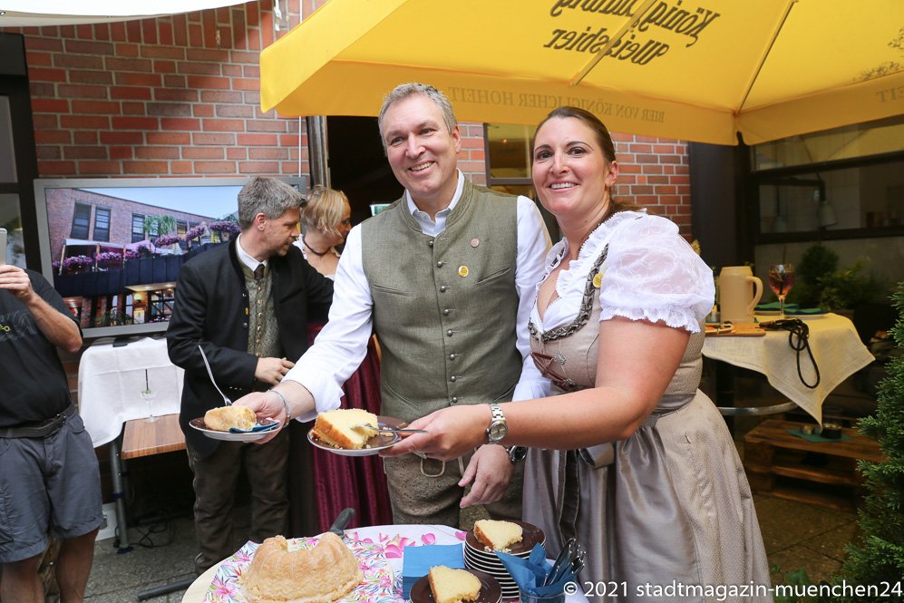 Dr. Marc Eisenbarth und Prof. Irmi Eisenbarth, Café Guglhupf 2.0, Bayerisches Traditionscafé im Herzen von München 2021