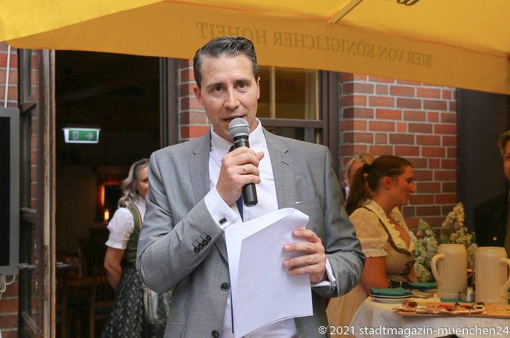 Claus Quirlinger, Café Guglhupf 2.0, Bayerisches Traditionscafé im Herzen von München 2021