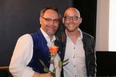 René Kaiser und Christian Deussen (re.), Christian Deussen Vorstellung neue Single Gut so! im Kino Museum Lichtspiele 2021