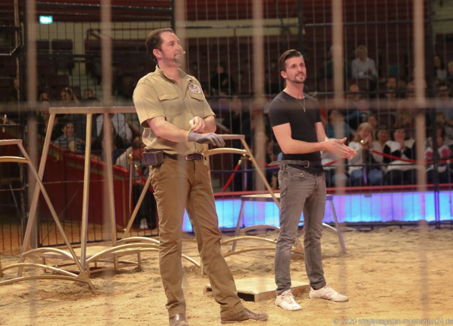 Martin und Thomas Lacey, Löwenprobe im Circus Krone in München 2020