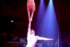Akrobatik Duo, Das neue Winterprogramm "New Memories" im Circus Krone in München 2022