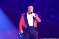 Nikolai Tovarich, Circus Krone Stars in der Manege im Circus Krone Bau in München 2022