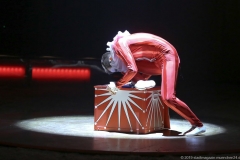 Klischnigg Artist Aleksandr Batuev, Mandana Circuskunst neu geträumt Circus Krone auf der Theresienwiese in München 2019