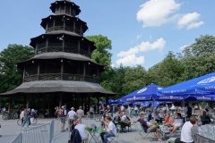 ChinesischerTurm, Eröffnung der Biergartensaison in München 2020