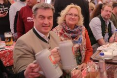Dr. Markus Söder und Yvonne Heckl, Eröffnung Frühlingsfest auf der Theresienwiese 2022