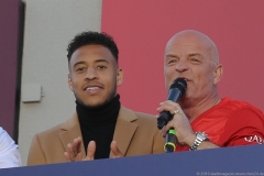 Corentin Tolisso und Stephan Lehmann (re.), FC Bayern Fanfest am Nockherberg in München 2019