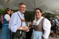 Barbara Arendts (re.), Filser Sommerfest im Café Reitschule in München 2018
