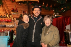 Roxy, Lucas und Annemarie Franz (von li. nach re.), Haidhauser Weihnachtsmarkt am Weißenburger Platz in München 2019