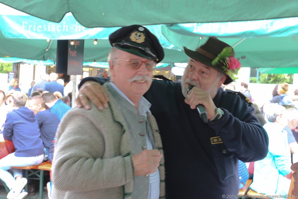 Wolfgang Prinz und Hannes Kröger (re.), Hamburger Fischmarkt am Wittelsbacher Platz in München 2019