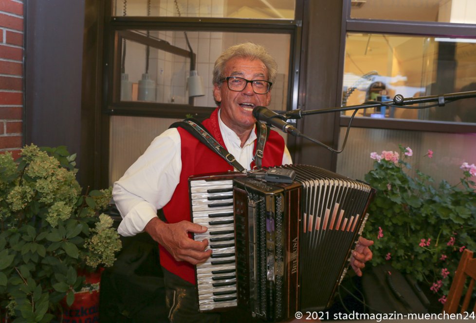 Bayern-Hans, Herbstfest im Café Guglhupf in München  2021