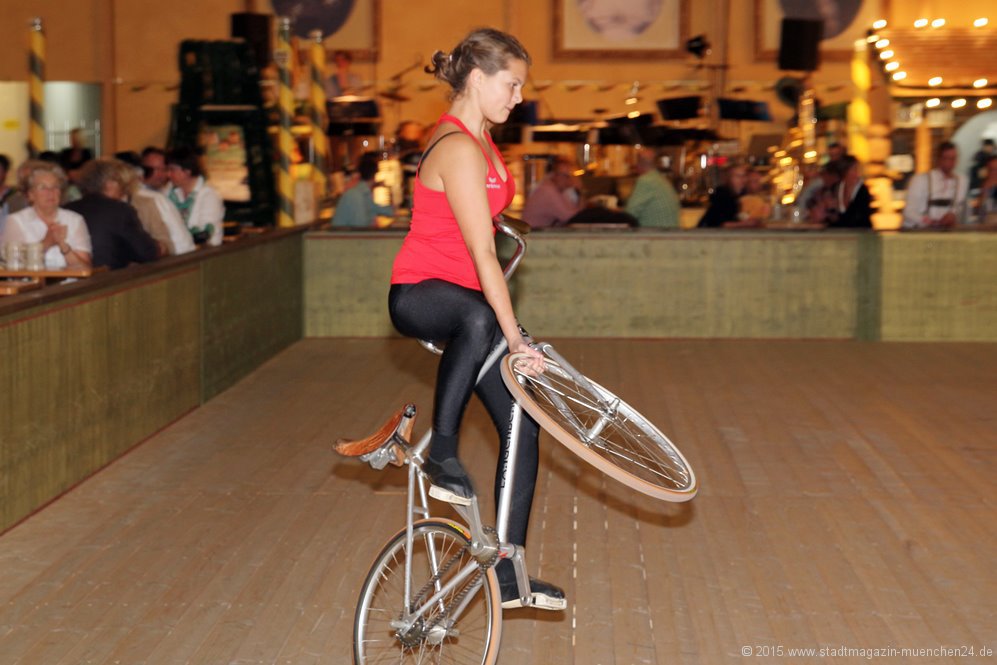 Kunstradfahrer im Velodrom 2015
