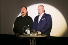 Matthis Stolz und Martin Rassau ( re.), Lesung Martin Rassau Es kommt oft Sonderbar im Leben in den Museum Lichtspielen in München 2022