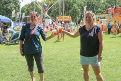 Anna Hanusch und Anja Berger (re.), Magdalenen Sommertage im Hirschgarten. Das 1. Volksfest nach der langen Corona Pause 2020