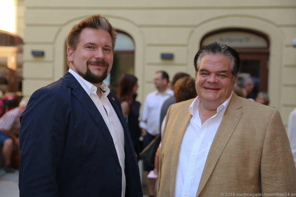 Matthias Stolz und Günther Grauer (re.), Mamma Mia! Das Musical mit den größten Hits von ABBA im Deutschen Theater in München 2018
