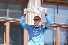 Manuel Neuer, Meisterfeier FC Bayern am  Rathausbalkon in München 2022