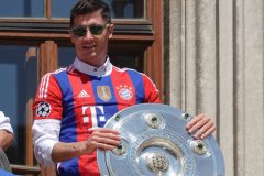 Robert Lewandowski, Meisterfeier FC Bayern am  Rathausbalkon in München 2022