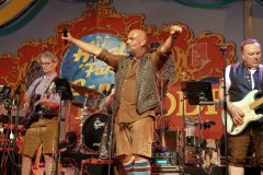 Michi Högl Funband im Hippodrom am Frühlingsfest auf der Theresienwiese in München 2022