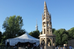 Münchner Rathaus aus Pappe - Tollwood-Festival