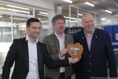 Bernd Dostler,  BürgermeisterThomas Glashauser, Landrat Christoph Göbel (von li. nach re.), Narrhalla Prinzenpaar zu Gast bei Zuckersucht in Aschheim 2020