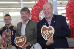 Bürgermeister Thomas Glashauer  und Landrat Christoph Göbel (re.), Narrhalla Prinzenpaar zu Gast bei Zuckersucht in Aschheim 2020