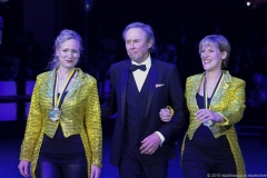 Peter Kraus (Mitte), Andreas Gabalier bekommt Karl-Valentin-Orden bei der Narrhalla Soirée im Deutschen Theater in München 2019