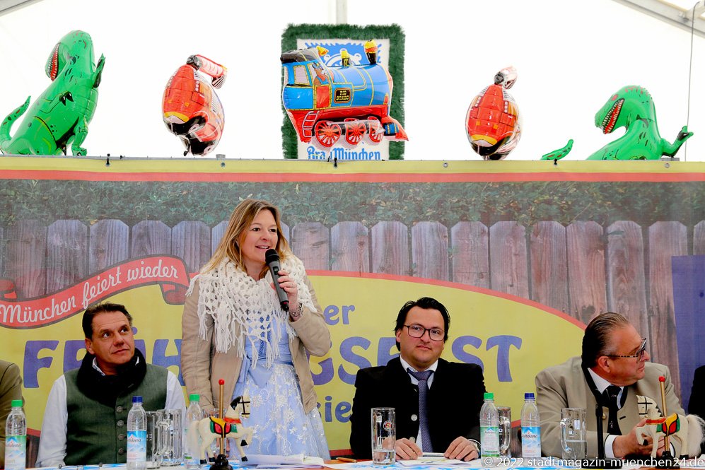 Anja Berger, Presserundgang Frühlingsfest auf der Theresienwiese 2022