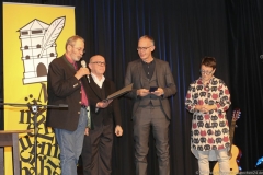 Wolfgang Oppler, Jürgen Kirner, Christoph Süß, Melanie Arzenheimer (von li.nach re.), Verleihung der Poetentaler im Wirtshaus im Schlachthof 2019