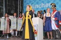 Franziska Inselkammer, Präsentation des neuen Münchner Kindls Franziska Inselkammer beim Stadtgründungsfest am Marienplatz 2023