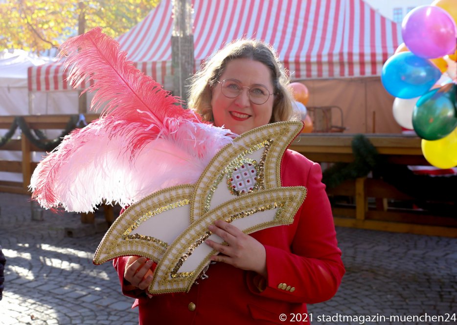 Janina Homann, Proklamation der Narrhalla Prinzenpaare am Viktualienmarkt in München 2021