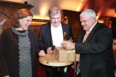 Verena Dietl, Lorenz Stiftl, Günther Grauer (von li. nach re.), Eröffnung Roy im Alten Hackerhaus in München 2022