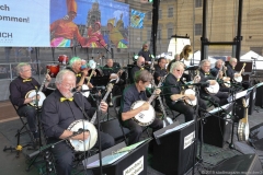 Münchner Banjoband, Irish-Bayrisch am Handwerkerdorf am Odeonsplatz beim Stadtgründungsfest in München 2019