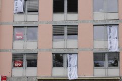 SPD Zentrale Bayern in München, Beflaggung zum Tag der Befreiung von München vor 75 Jahren  2020