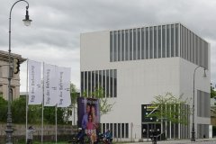 NS Dokumentationszentrum München, Beflaggung zum Tag der Befreiung von München vor 75 Jahren  2020