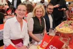 Claudia Tausend (li.), Truderinger Festwoche SPD Veranstaltung 2022