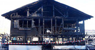 achtclub München - Bootshaus abgebrannt