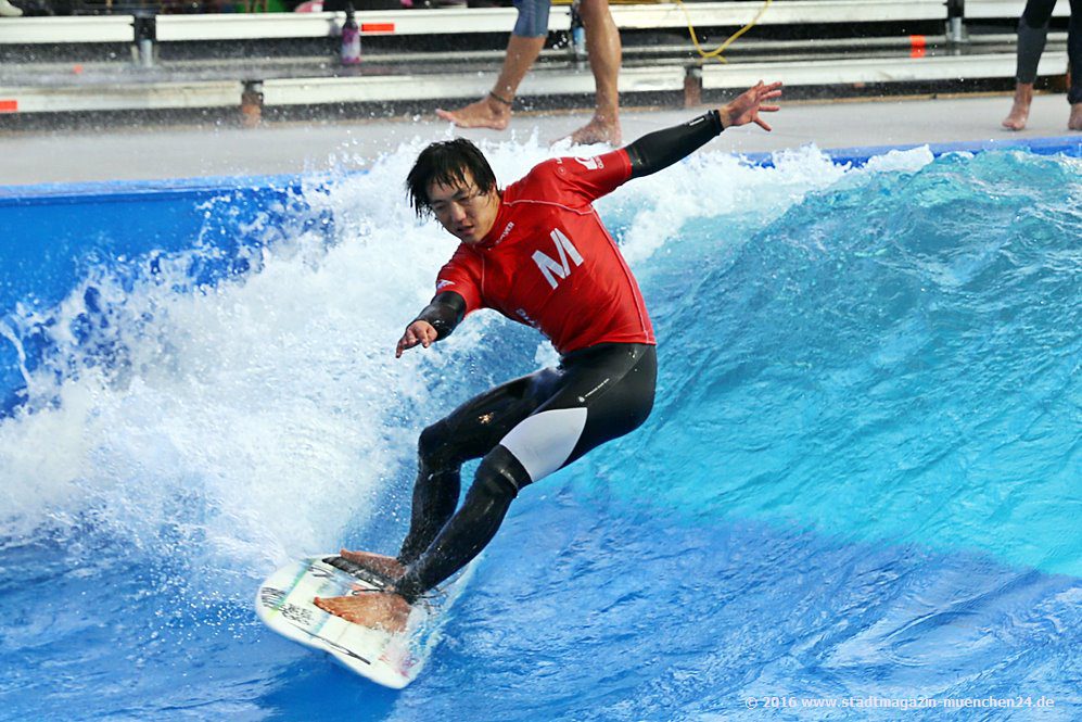 Tao Schirrmacher Europameister im Wellenreiten Surf & Style Flughafen München 