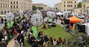 Grüne Stadtoase am Odeonsplatz beim Streetlife-Festival 2017 in München