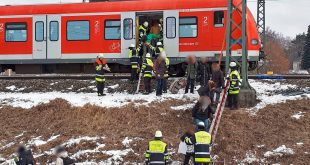 S-Bahn Chaos durch Kältewelle in München. Fahrgäste müssen evakuiert werden. Quelle Foto Feuerwehr München