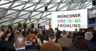 Münchner Stiftungsfrühling BMW Welt München Copyright Foto Karin Pfab