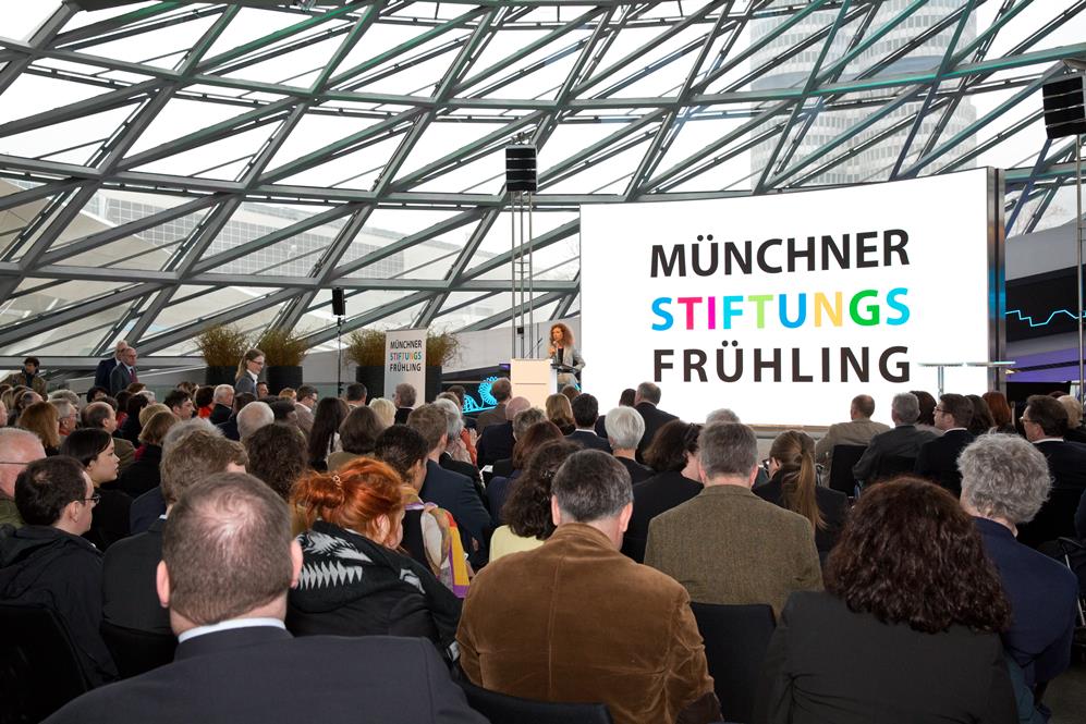 Münchner Stiftungsfrühling BMW Welt München  Copyright Foto Karin Pfab