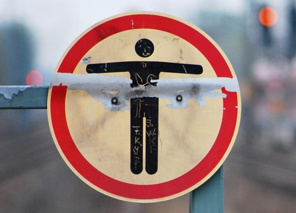 Schild Betreten der Gleise verboten Quelle Foto Bundespolizei