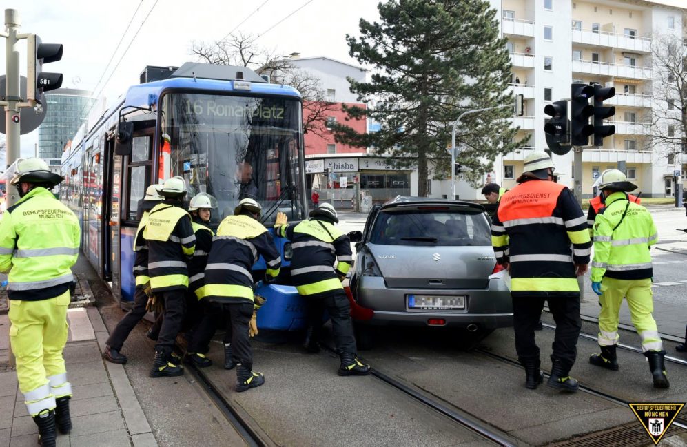 Unfall mit Tram in der Arnulfstraße