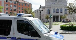 Polizeikontrolle am Gärtnerplatz in München