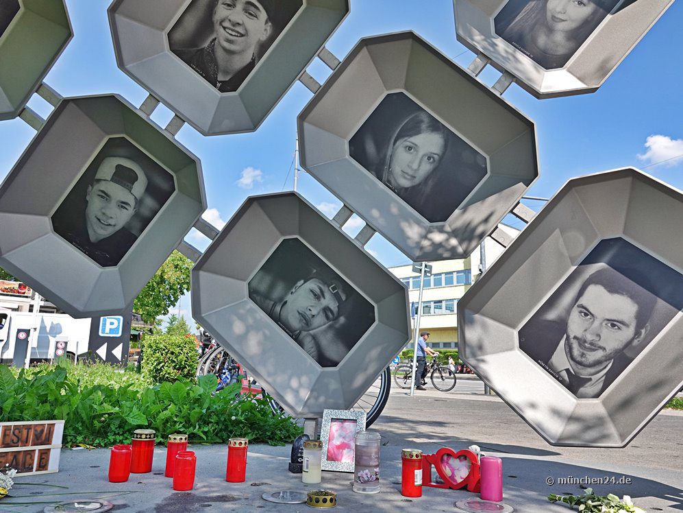 Denkmal zur Erinnerung an die Opfer des rassistischen OEZ-Attentats am 22. Juli 2016