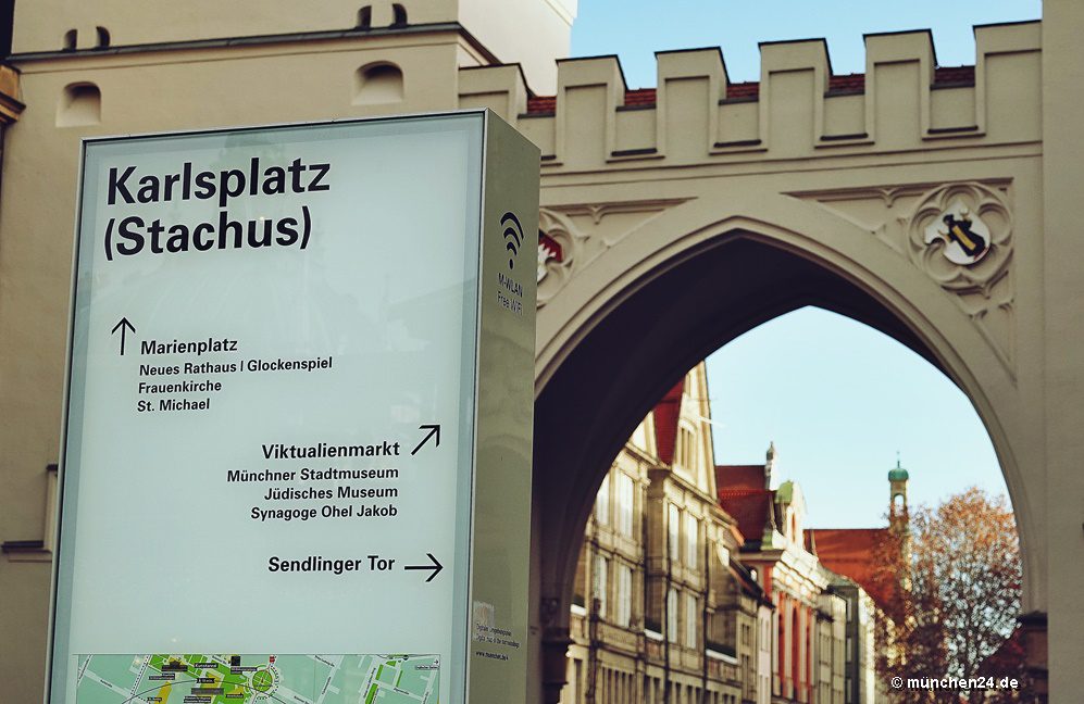 Symbolbild Stachus mit Karlstor in München 