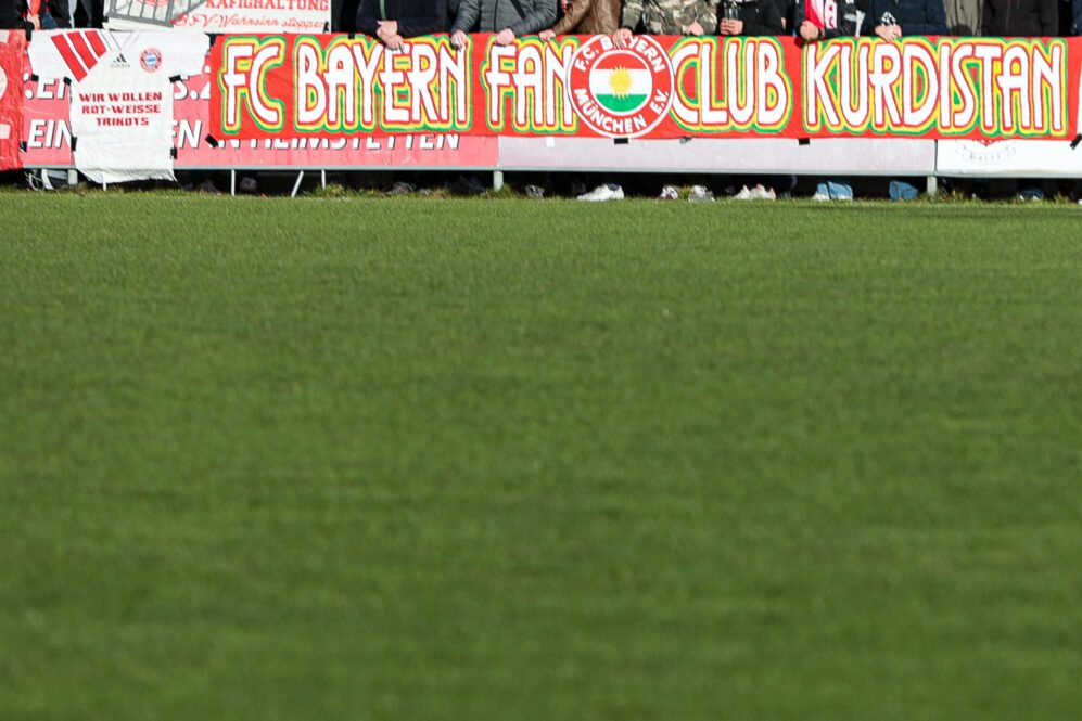 Regionalliga Bayern Tuerkgücü München - FC Bayern München II am 19.11.2022 in Heimstetten. Dieser Banner führte zum Spielabbruch
Copyright Imago/Beautiful Sports/ Foto: Goldberg